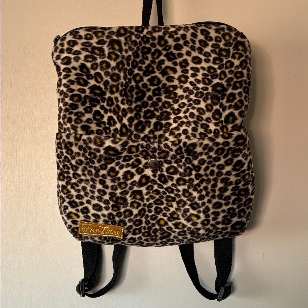 VTG 90’s Y2K Fur-Totes Leopard Print Soft and Plush Backpack  Adj Straps (OSFM)